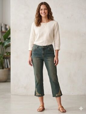 Ladies Sonoma Jeans Cropped Embroidered Overdyed Denim Sz 8 Artsy